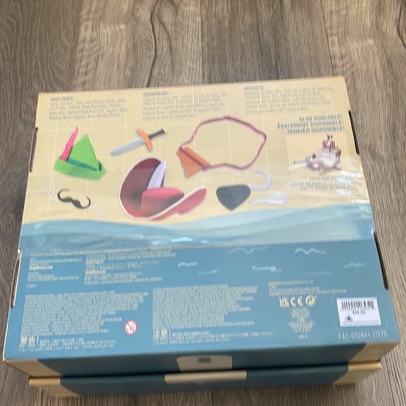 Brand New Disney Children’s Peter Pan Role Play Set Peter Pan And Captain Hook - Picture 2 of 9
